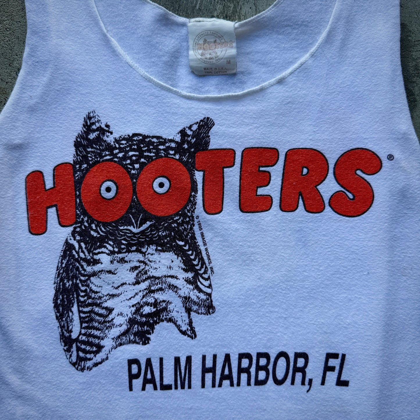 1990S HOOTERS OWL BREAKTHROUGH GRAPHIC TANK TOP